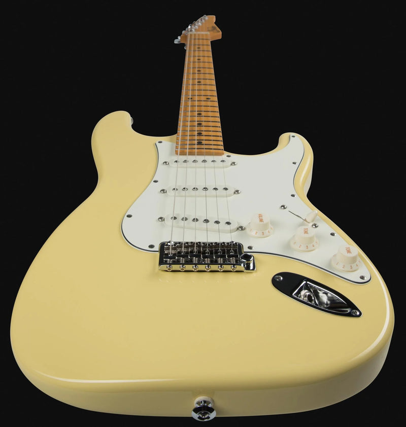 Suhr Classic S, Vintage Yellow, Tinted Maple, SSS, SSCII