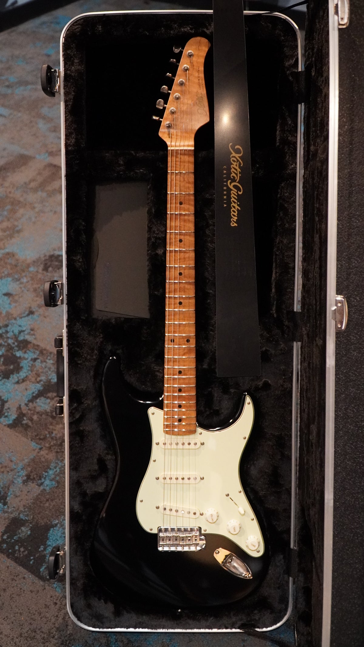 DSC01055_1200x.jpg?v=1751425968