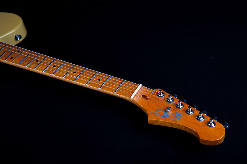 Jet JT-350 Electric Guitar - Roasted Maple Neck - Butterscotch